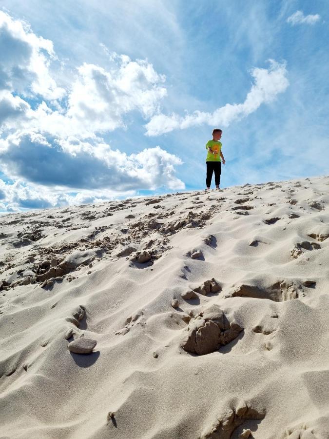 Siedlisko Na Wydmach, Domki Klimatyzowane Леба Екстериор снимка